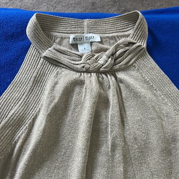 White House Black Market Gold Top Size S NWT - Picture 2 of 7